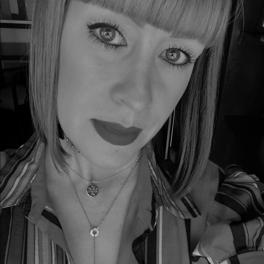 Meet your Posher, Ada